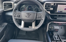 Toyota Tundra 4WD SR5 CrewMax 5.5' Bed (Natl) 2026
