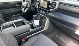Toyota Tundra 4WD SR5 CrewMax 5.5' Bed (Natl) 2026