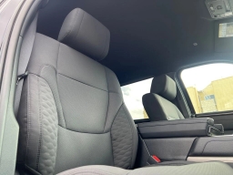 Toyota Tundra 4WD SR5 CrewMax 5.5' Bed (Natl) 2026