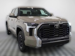 Toyota Tundra 4WD SR5 CrewMax 5.5' Bed (Natl) 2026