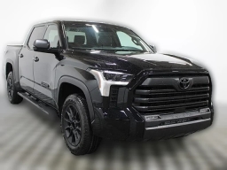 Toyota Tundra 4WD SR5 CrewMax 5.5' Bed (Natl) 2026