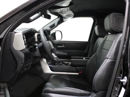 Toyota Tundra 4WD SR5 CrewMax 5.5' Bed (Natl) 2026