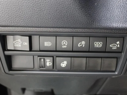 Toyota Tundra 4WD SR5 CrewMax 5.5' Bed (Natl) 2026