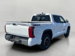Toyota Tundra 4WD SR5 CrewMax 5.5' Bed (Natl) 2026