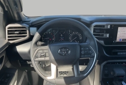 Toyota Tundra 4WD SR5 CrewMax 5.5' Bed (Natl) 2026