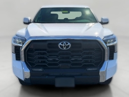 Toyota Tundra 4WD SR5 CrewMax 5.5' Bed (Natl) 2026