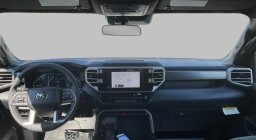 Toyota Tundra 4WD SR5 CrewMax 5.5' Bed (Natl) 2026
