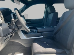Toyota Tundra 4WD SR5 CrewMax 5.5' Bed (Natl) 2026