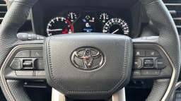 Toyota Tundra 4WD SR5 CrewMax 5.5' Bed (Natl) 2026