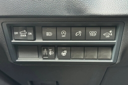 Toyota Tundra 4WD SR5 CrewMax 5.5' Bed (Natl) 2026