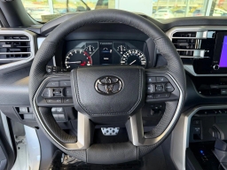 Toyota Tundra 4WD SR5 CrewMax 5.5' Bed (Natl) 2026
