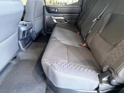 Toyota Tundra 4WD SR5 CrewMax 5.5' Bed (Natl) 2026