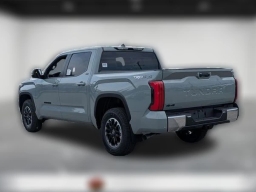 Toyota Tundra 4WD SR5 CrewMax 5.5' Bed (Natl) 2026