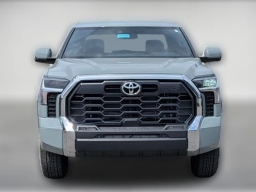 Toyota Tundra 4WD SR5 CrewMax 5.5' Bed (Natl) 2026