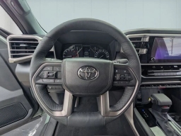 Toyota Tundra 4WD SR5 CrewMax 5.5' Bed (Natl) 2026