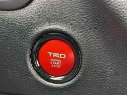 Toyota Tundra 4WD SR5 CrewMax 5.5' Bed (Natl) 2026
