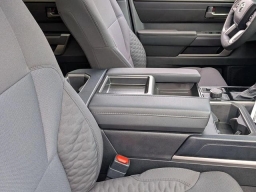 Toyota Tundra 4WD SR5 CrewMax 5.5' Bed (Natl) 2026