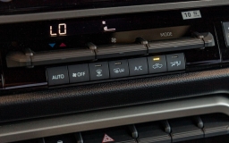 Toyota Tundra 4WD SR5 CrewMax 5.5' Bed (Natl) 2026