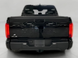 Toyota Tundra 4WD SR5 CrewMax 5.5' Bed (Natl) 2026