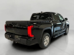 Toyota Tundra 4WD SR5 CrewMax 5.5' Bed (Natl) 2026