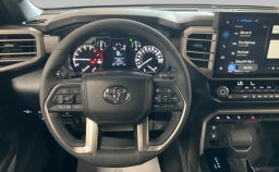 Toyota Tundra 4WD SR5 CrewMax 5.5' Bed (Natl) 2026