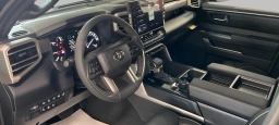 Toyota Tundra 4WD SR5 CrewMax 5.5' Bed (Natl) 2026