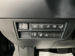 Toyota Tundra 4WD SR5 CrewMax 5.5' Bed (Natl) 2026