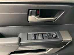 Toyota Tundra 4WD SR5 CrewMax 5.5' Bed (Natl) 2026