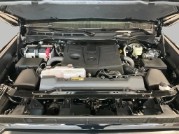 Toyota Tundra 4WD SR5 CrewMax 5.5' Bed (Natl) 2026