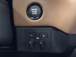 Toyota Tundra 4WD 1794 Edition CrewMax 5.5' Bed (Natl) 2026