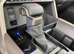 Toyota Tundra 4WD 1794 Edition CrewMax 5.5' Bed (Natl) 2026
