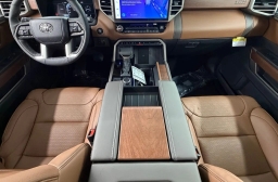 Toyota Tundra 4WD 1794 Edition CrewMax 5.5' Bed (Natl) 2026
