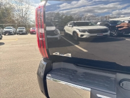 Toyota Tundra 4WD 1794 Edition Hybrid CrewMax 5.5' Bed (Natl) 2026