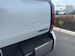 Toyota Tundra 4WD 1794 Edition Hybrid CrewMax 5.5' Bed (Natl) 2026
