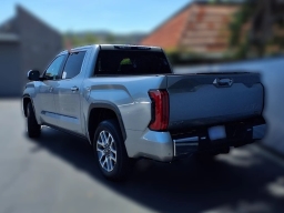 Toyota Tundra 4WD 1794 Edition Hybrid CrewMax 5.5' Bed (Natl) 2026