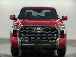 Toyota Tundra 4WD Platinum CrewMax 5.5' Bed (Natl) 2026