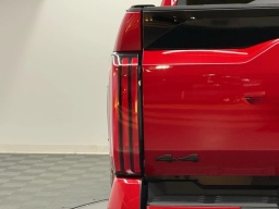 Toyota Tundra 4WD Platinum CrewMax 5.5' Bed (Natl) 2026