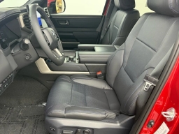 Toyota Tundra 4WD Platinum CrewMax 5.5' Bed (Natl) 2026