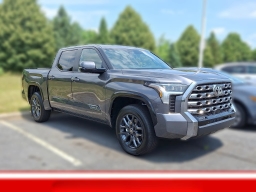 Toyota Tundra 4WD Platinum CrewMax 5.5' Bed (Natl) 2026