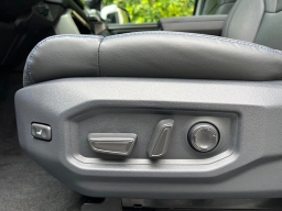 Toyota Tundra 4WD Platinum CrewMax 5.5' Bed (Natl) 2026