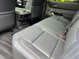 Toyota Tundra 4WD Platinum CrewMax 5.5' Bed (Natl) 2026