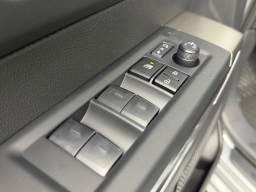 Toyota Tundra 4WD Platinum CrewMax 5.5' Bed (Natl) 2026