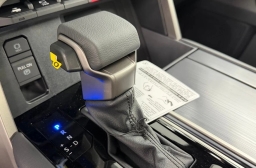 Toyota Tundra 4WD Platinum CrewMax 5.5' Bed (Natl) 2026