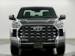 Toyota Tundra 4WD Platinum CrewMax 5.5' Bed (Natl) 2026