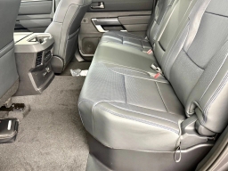 Toyota Tundra 4WD Platinum CrewMax 5.5' Bed (Natl) 2026