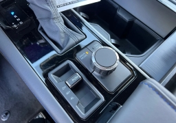 Toyota Tundra 4WD Platinum CrewMax 5.5' Bed (Natl) 2026