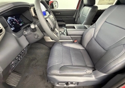 Toyota Tundra 4WD Platinum Hybrid CrewMax 5.5' Bed (Natl) 2026