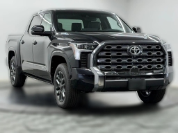 Toyota Tundra 4WD Platinum Hybrid CrewMax 5.5' Bed (Natl) 2026