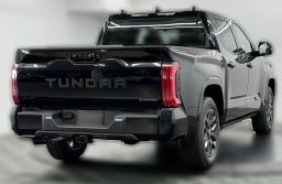 Toyota Tundra 4WD Platinum Hybrid CrewMax 5.5' Bed (Natl) 2026