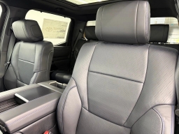 Toyota Tundra 4WD Platinum Hybrid CrewMax 5.5' Bed (Natl) 2026
